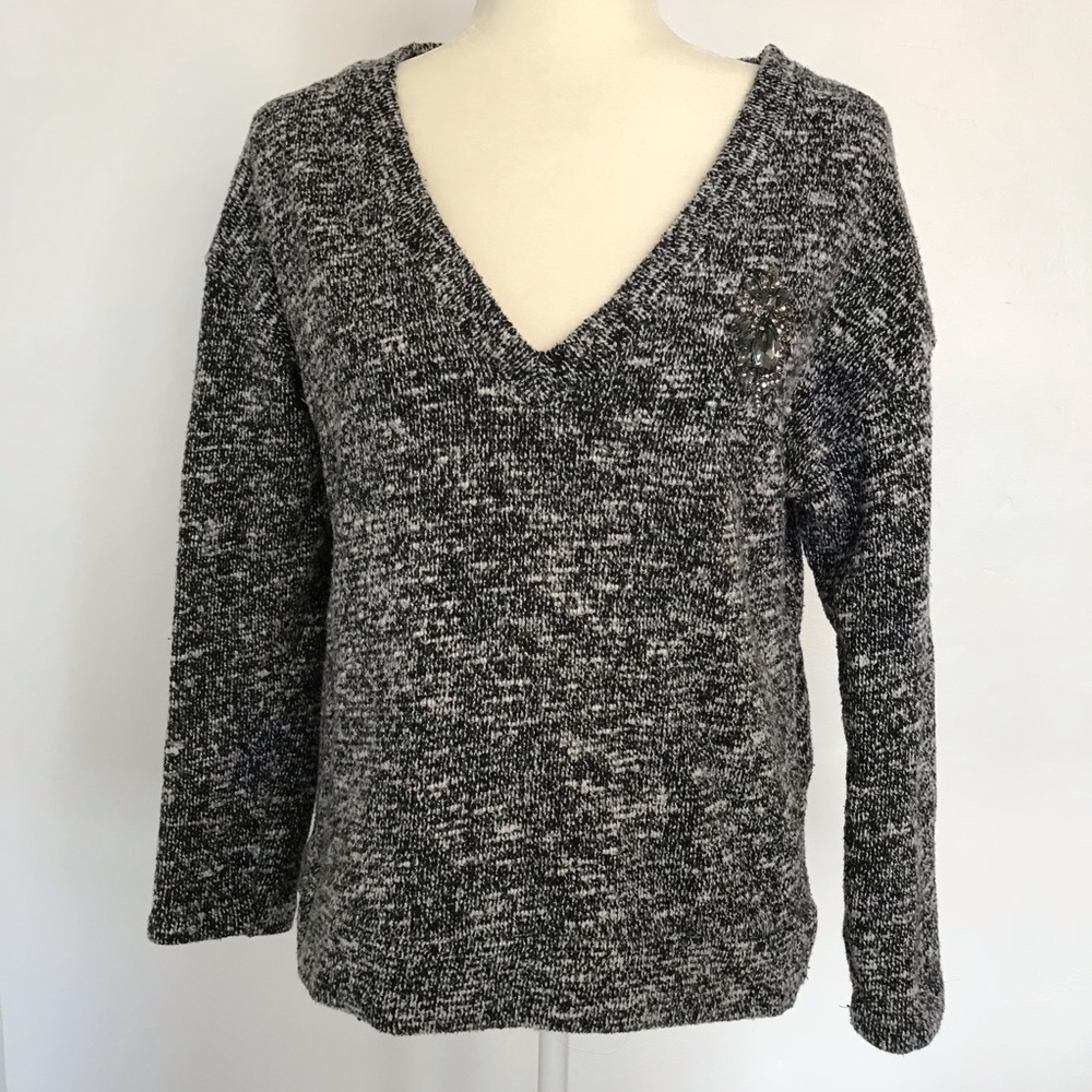 ZARA W/B collection Knitted V neck Sweater